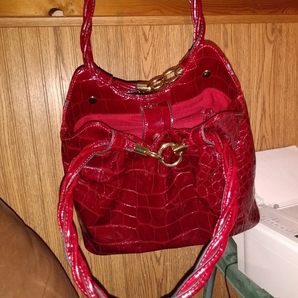 Relic brand burgundy red alligator print - Picture 4 of 4